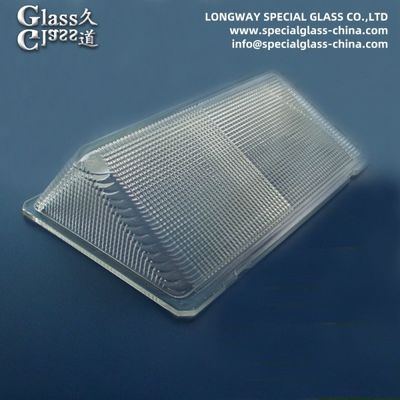 Couverture de lampe en verre borosilicate pressé pour lentilles industrielles